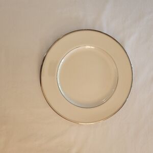 Lenox MONTCLAIR 10.5" Dinner Plate Platinum Band 1949-2004